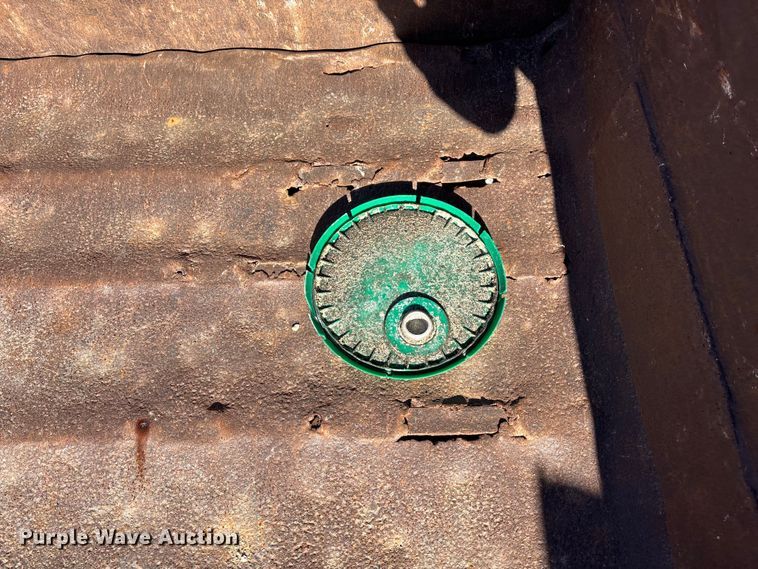 image for item DK0065 1999 Ford F800 dump truck