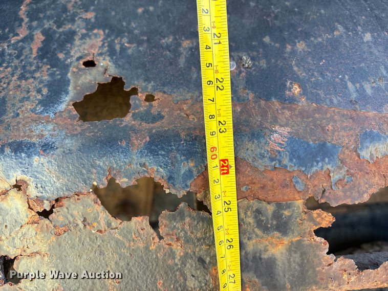 image for item DK0065 1999 Ford F800 dump truck