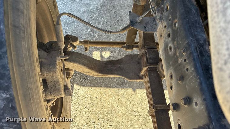 image for item DK0065 1999 Ford F800 dump truck