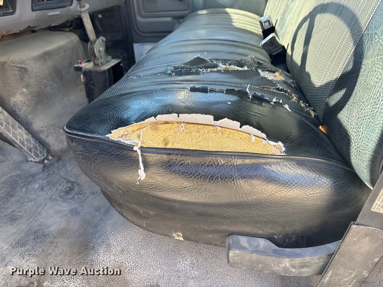 image for item DK0065 1999 Ford F800 dump truck