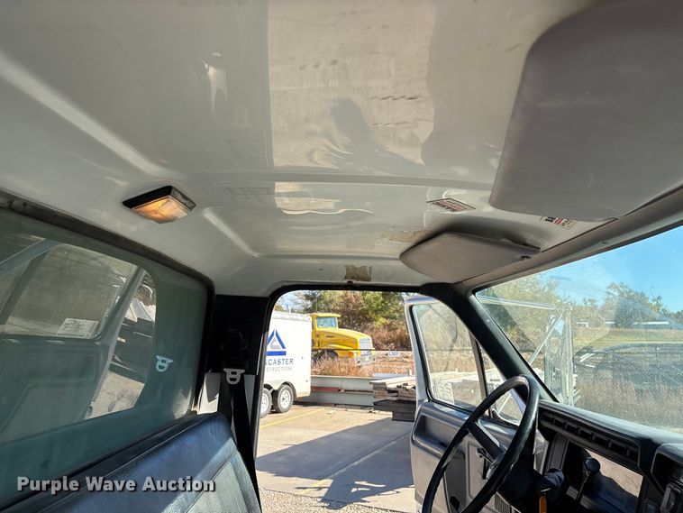 image for item DK0065 1999 Ford F800 dump truck