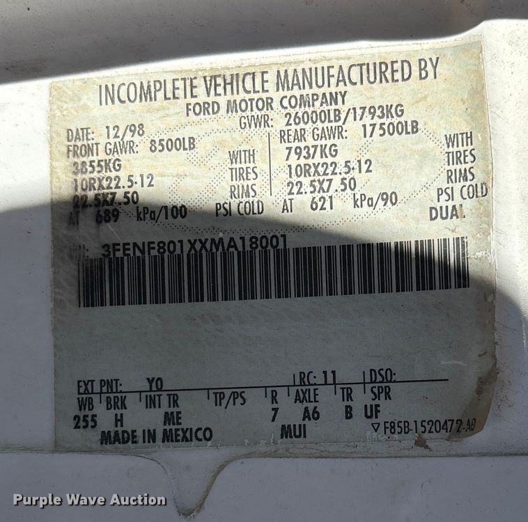 image for item DK0065 1999 Ford F800 dump truck