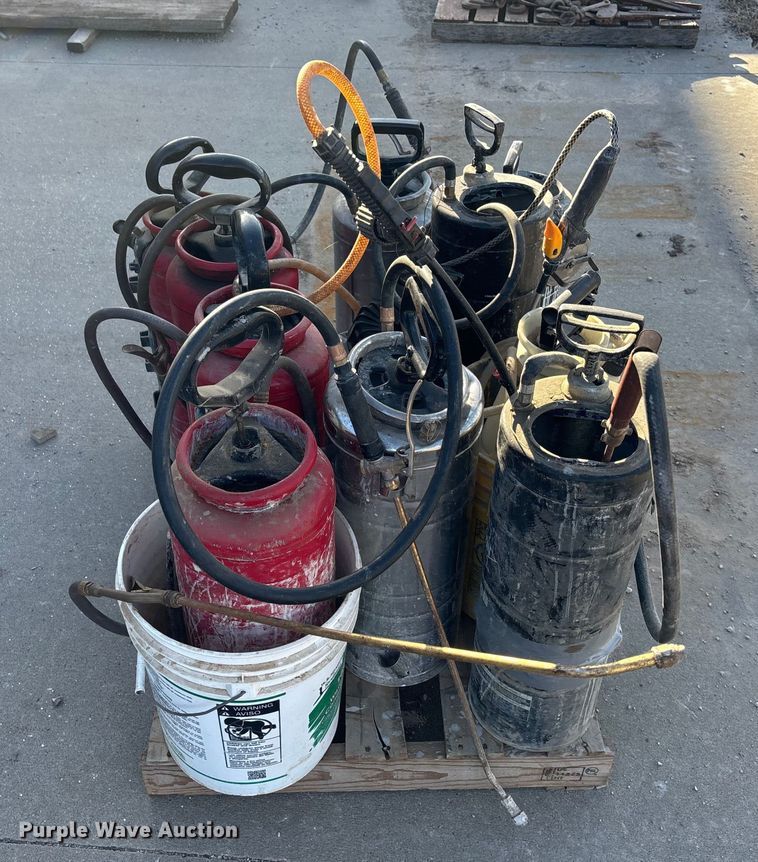 image for item DK0067 Concrete forms, stakes and sprayers