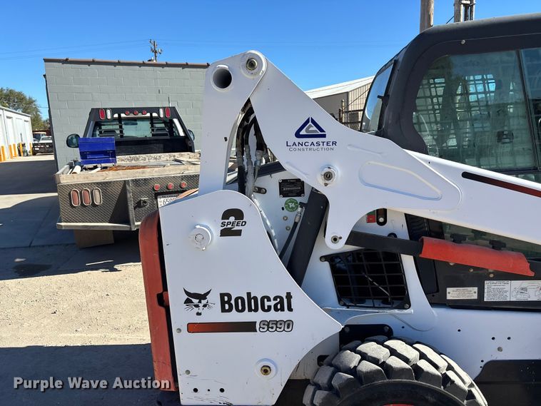 image for item DK0068 2014 Bobcat S590 skid steer loader