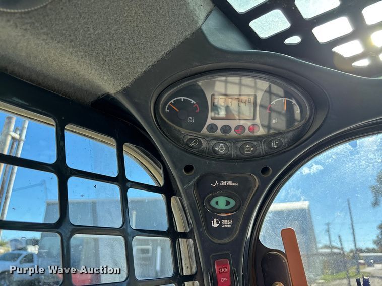 image for item DK0068 2014 Bobcat S590 skid steer loader