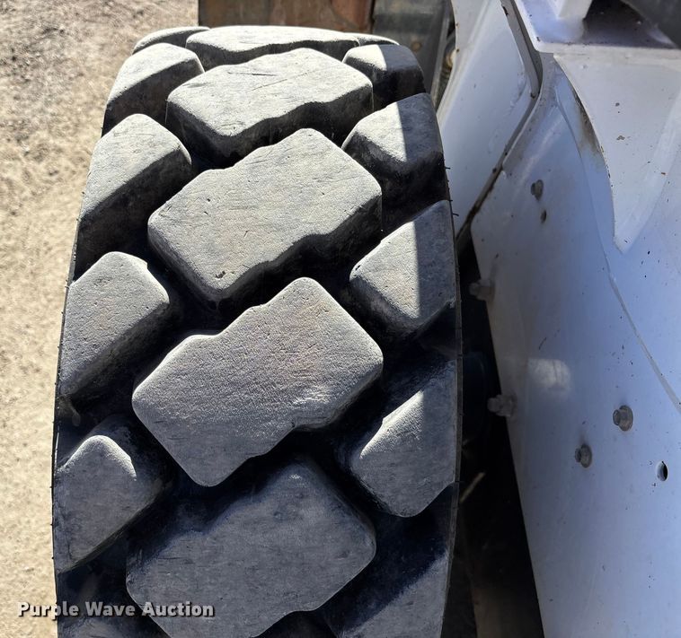 image for item DK0068 2014 Bobcat S590 skid steer loader