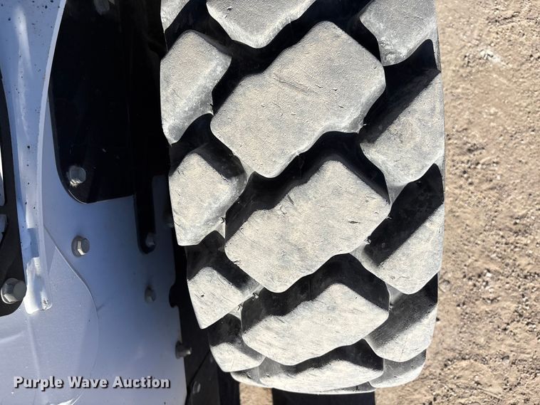 image for item DK0068 2014 Bobcat S590 skid steer loader