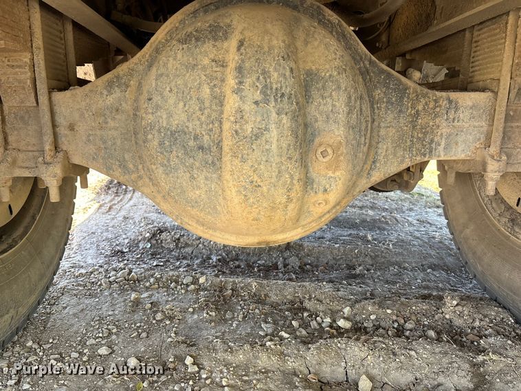 image for item DK0069 1986 International 1754 dump truck