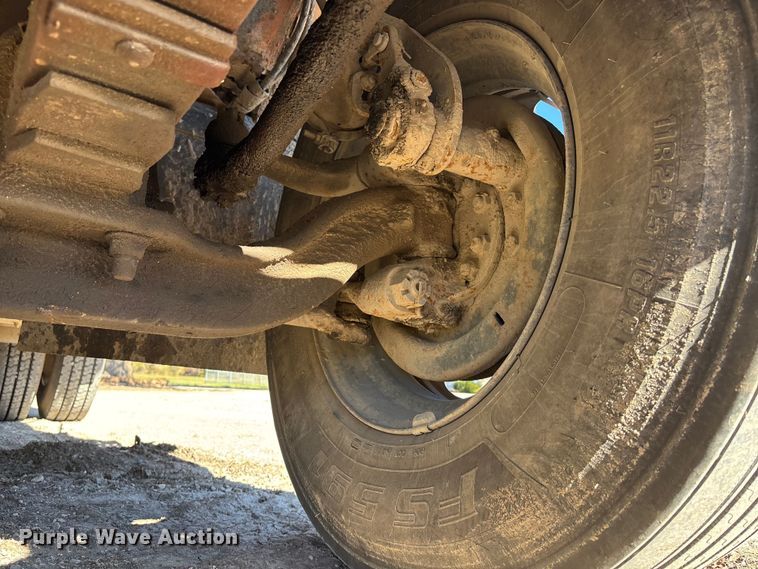 image for item DK0069 1986 International 1754 dump truck