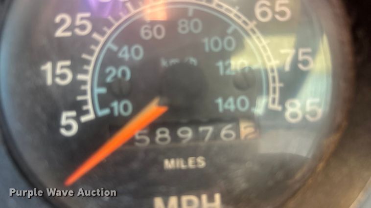 image for item DK0069 1986 International 1754 dump truck