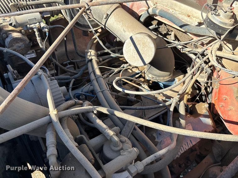 image for item DK0069 1986 International 1754 dump truck