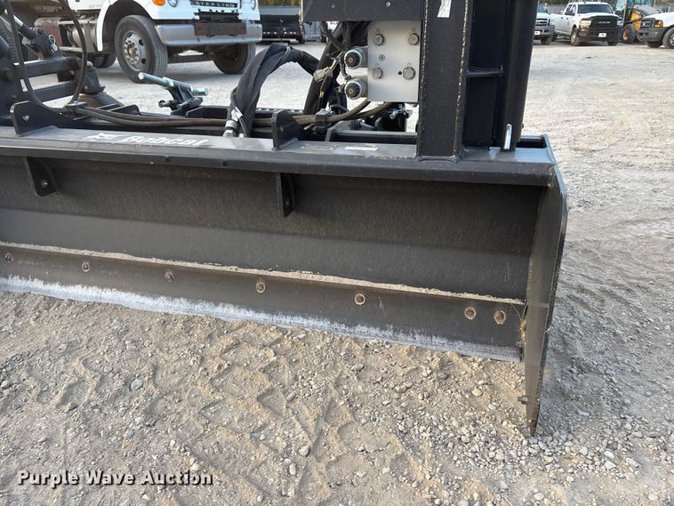 image for item DK0070 2023 Bobcat HD84 skid steer laser box blade