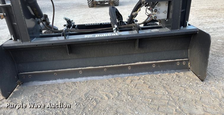 image for item DK0070 2023 Bobcat HD84 skid steer laser box blade