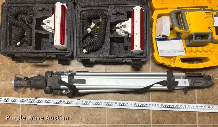 image for item DK0070 2023 Bobcat HD84 skid steer laser box blade