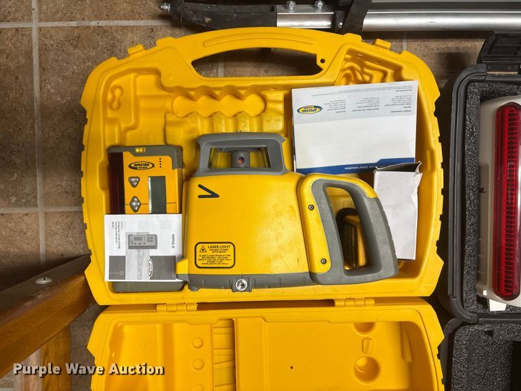 image for item DK0070 2023 Bobcat HD84 skid steer laser box blade