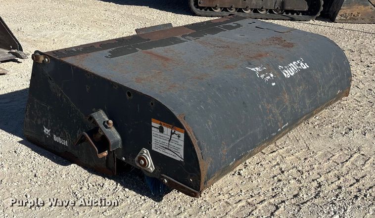 image for item DK0072 Bobcat Sweeper 72