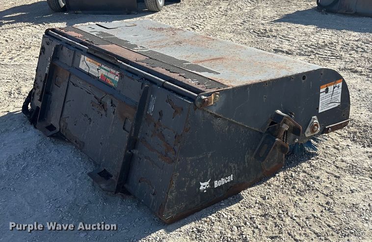 image for item DK0072 Bobcat Sweeper 72