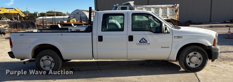 image for item DK0074 2007 Ford F350 Super Duty Crew Cab pickup truck