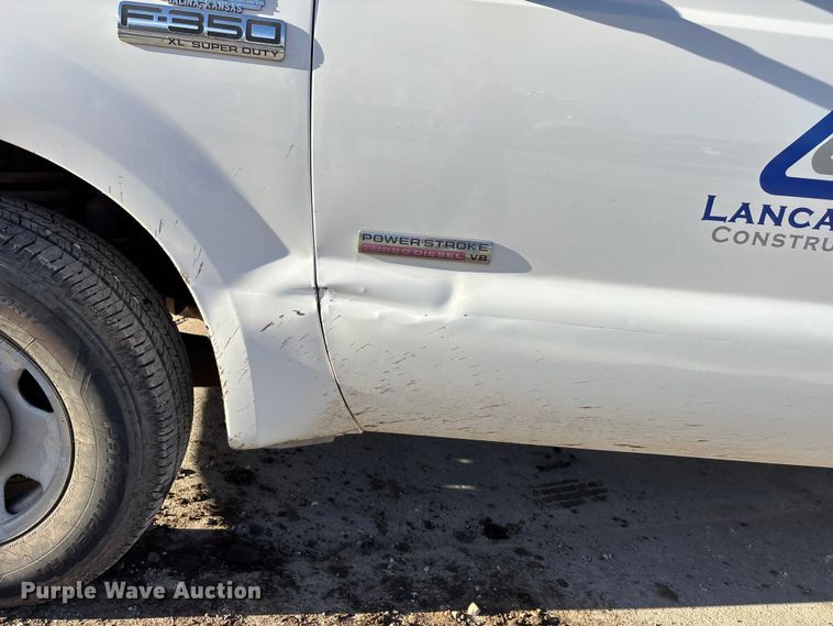 image for item DK0074 2007 Ford F350 Super Duty Crew Cab pickup truck