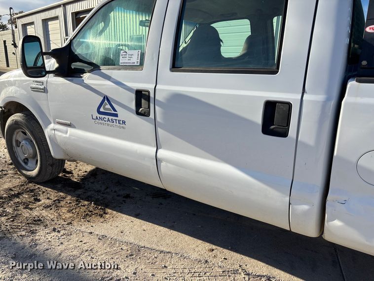 image for item DK0074 2007 Ford F350 Super Duty Crew Cab pickup truck