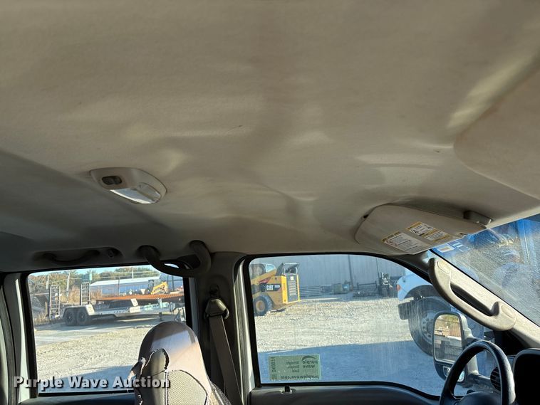 image for item DK0074 2007 Ford F350 Super Duty Crew Cab pickup truck