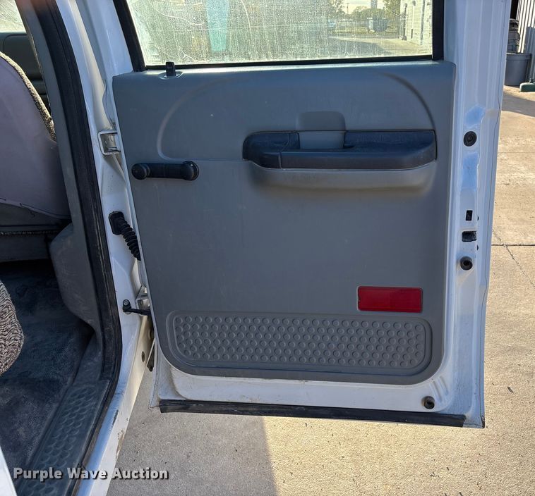 image for item DK0074 2007 Ford F350 Super Duty Crew Cab pickup truck