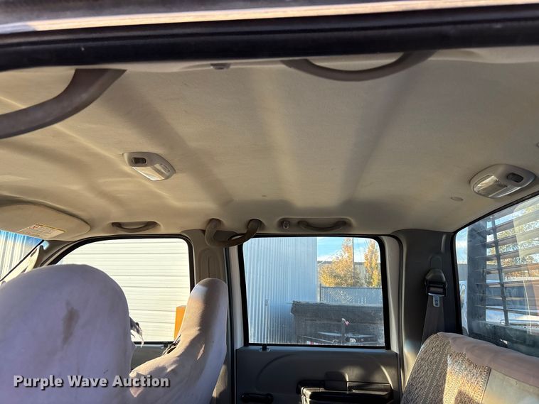 image for item DK0074 2007 Ford F350 Super Duty Crew Cab pickup truck