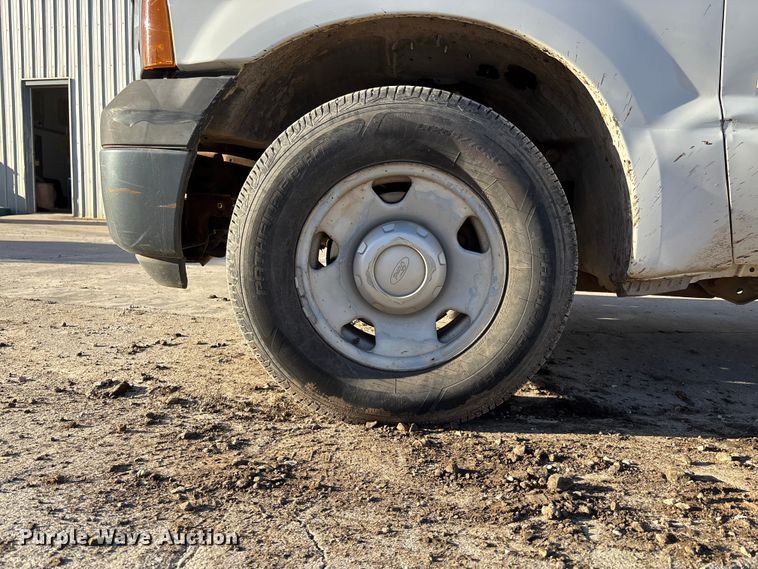 image for item DK0074 2007 Ford F350 Super Duty Crew Cab pickup truck