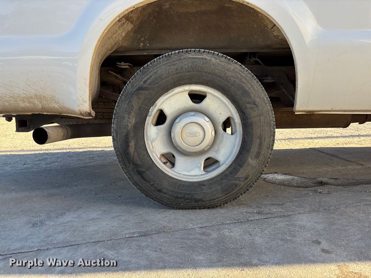 image for item DK0074 2007 Ford F350 Super Duty Crew Cab pickup truck