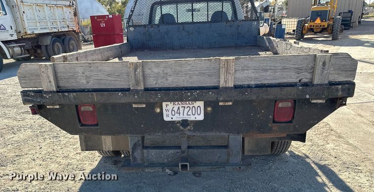 image for item DK0076 1997 Ford F-Super Duty flatbed truck