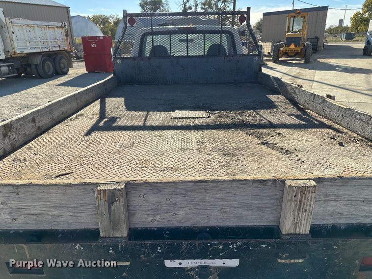 image for item DK0076 1997 Ford F-Super Duty flatbed truck