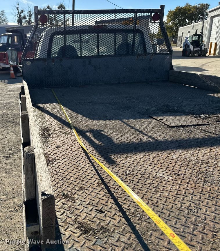 image for item DK0076 1997 Ford F-Super Duty flatbed truck