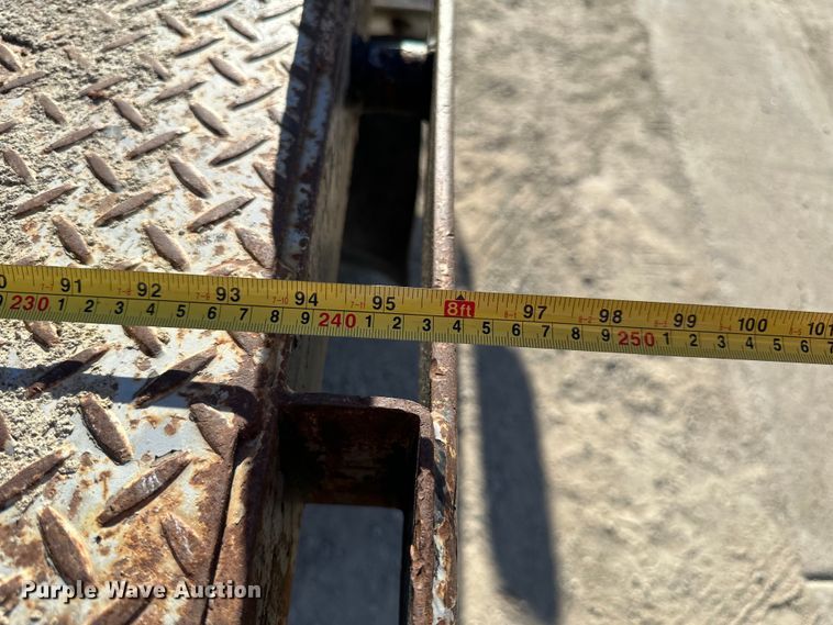 image for item DK0076 1997 Ford F-Super Duty flatbed truck