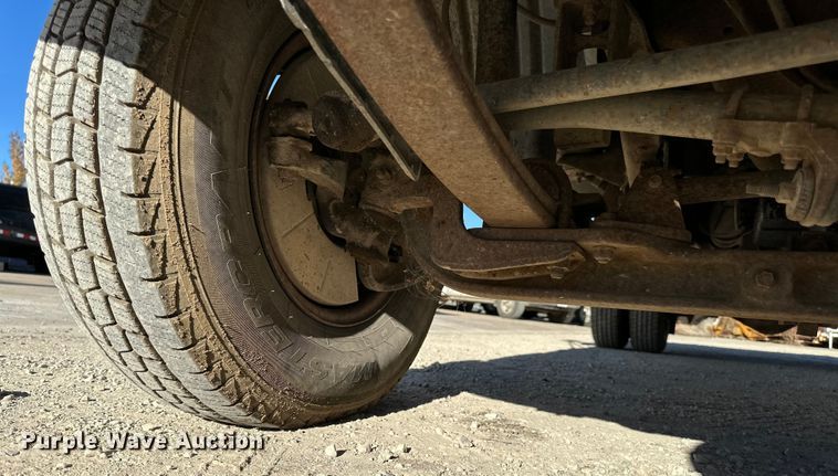 image for item DK0076 1997 Ford F-Super Duty flatbed truck