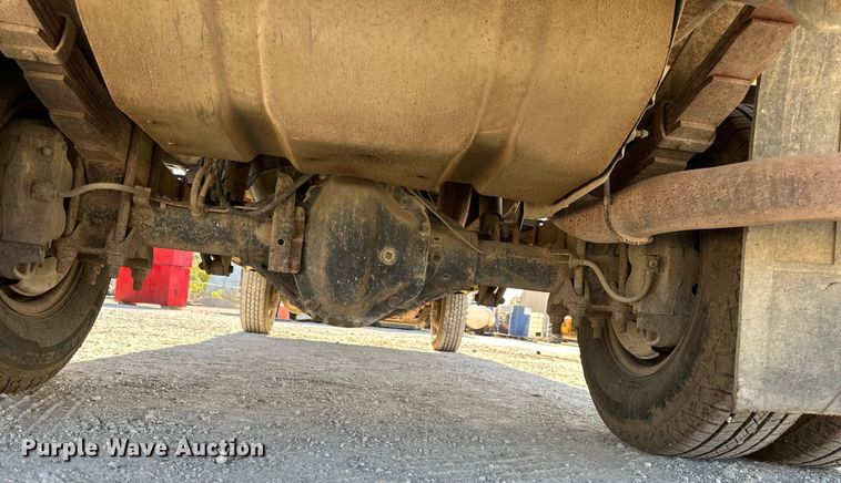 image for item DK0076 1997 Ford F-Super Duty flatbed truck