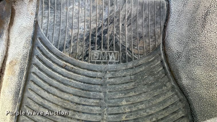 image for item DK0076 1997 Ford F-Super Duty flatbed truck