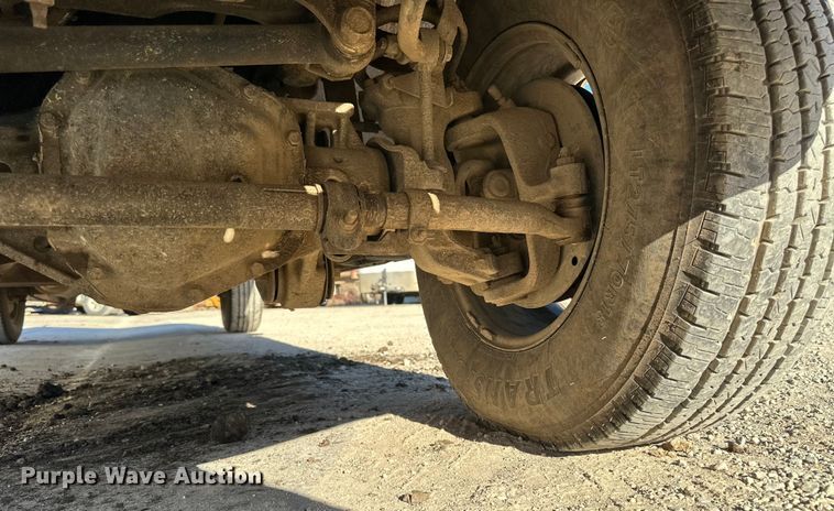 image for item DK0077 2005 Ford F350 Super Duty Crew Cab pickup truck