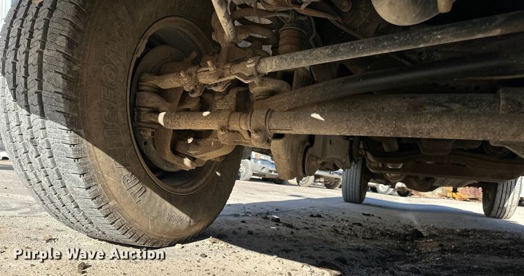 image for item DK0077 2005 Ford F350 Super Duty Crew Cab pickup truck