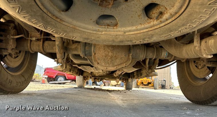 image for item DK0077 2005 Ford F350 Super Duty Crew Cab pickup truck