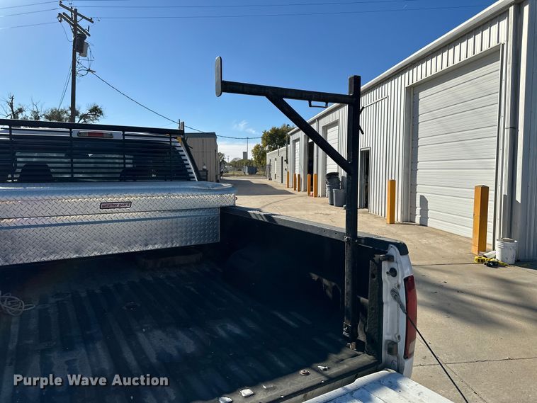 image for item DK0077 2005 Ford F350 Super Duty Crew Cab pickup truck