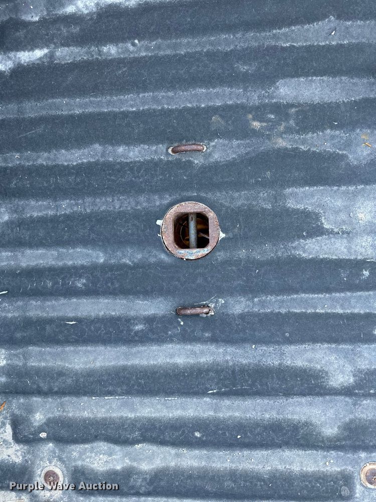 image for item DK0077 2005 Ford F350 Super Duty Crew Cab pickup truck