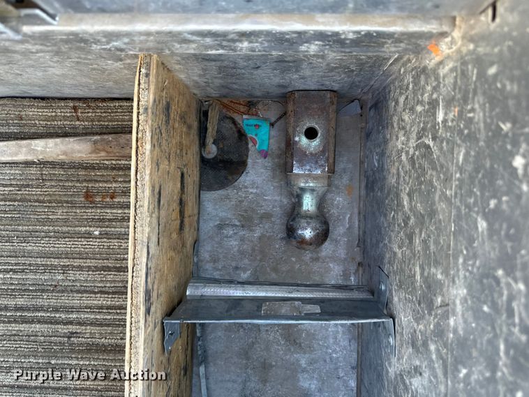 image for item DK0077 2005 Ford F350 Super Duty Crew Cab pickup truck