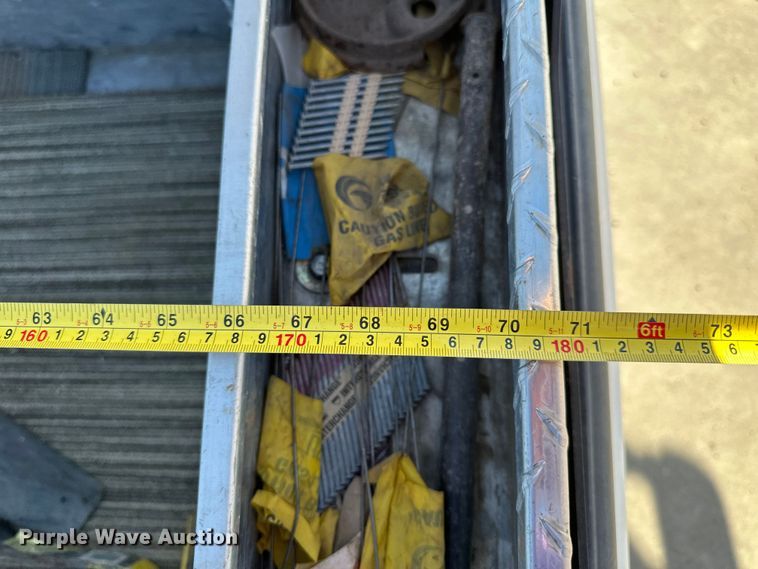 image for item DK0077 2005 Ford F350 Super Duty Crew Cab pickup truck