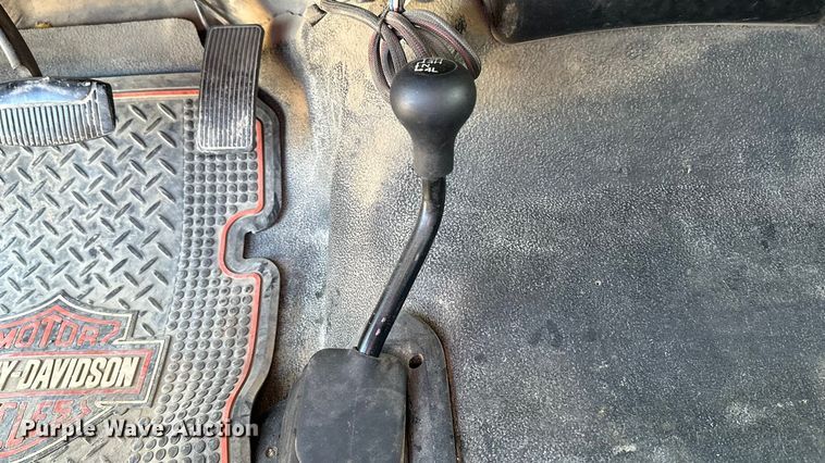 image for item DK0077 2005 Ford F350 Super Duty Crew Cab pickup truck