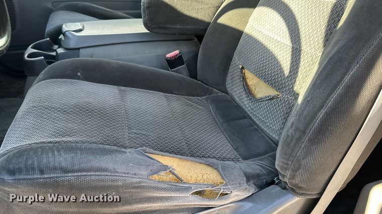 image for item DK0077 2005 Ford F350 Super Duty Crew Cab pickup truck