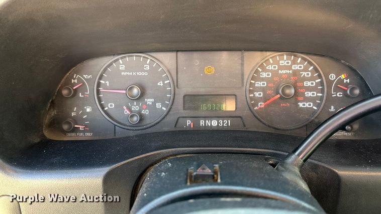 image for item DK0077 2005 Ford F350 Super Duty Crew Cab pickup truck