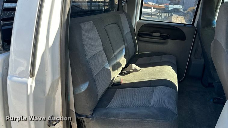 image for item DK0077 2005 Ford F350 Super Duty Crew Cab pickup truck