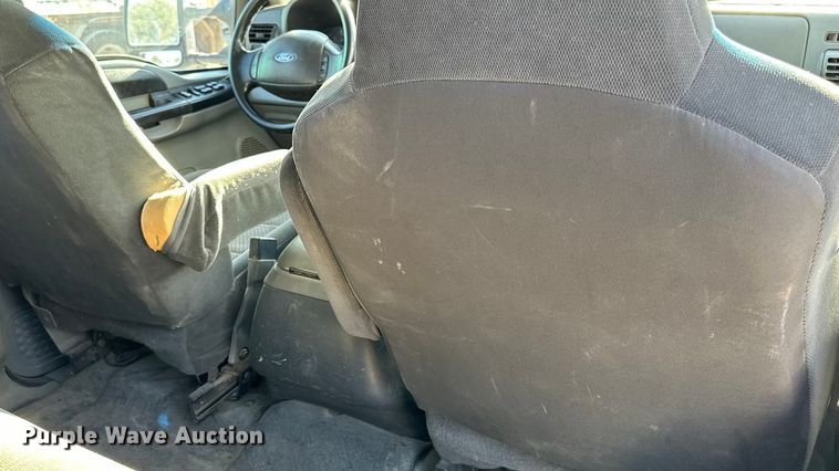 image for item DK0077 2005 Ford F350 Super Duty Crew Cab pickup truck