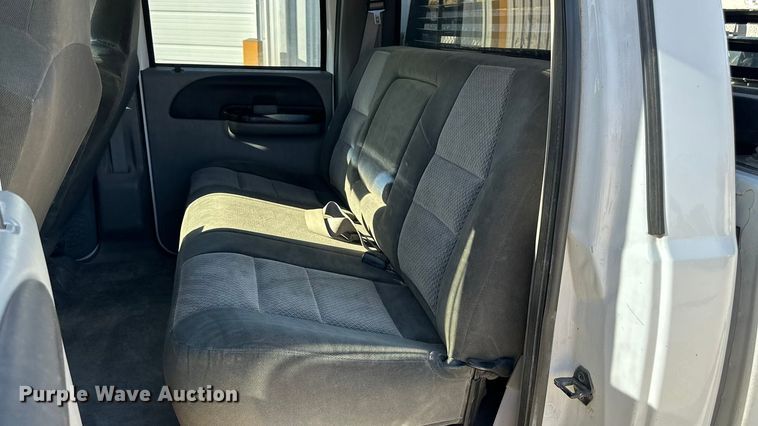 image for item DK0077 2005 Ford F350 Super Duty Crew Cab pickup truck