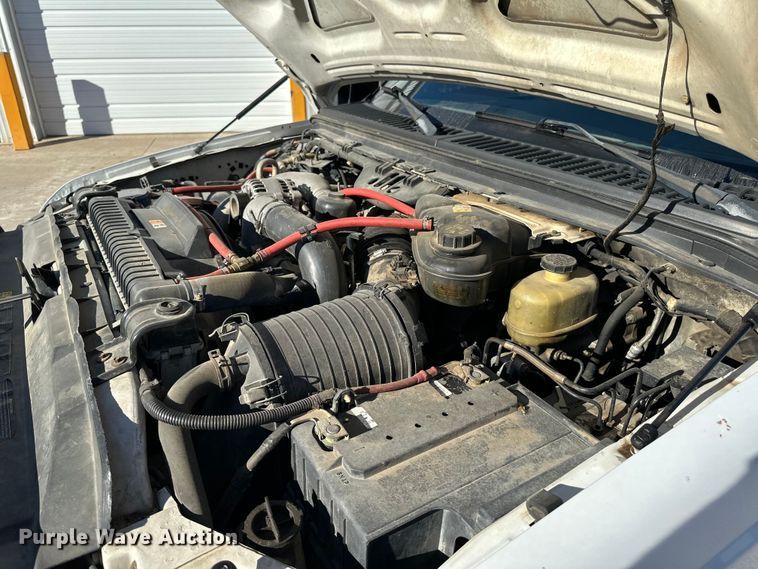 image for item DK0077 2005 Ford F350 Super Duty Crew Cab pickup truck